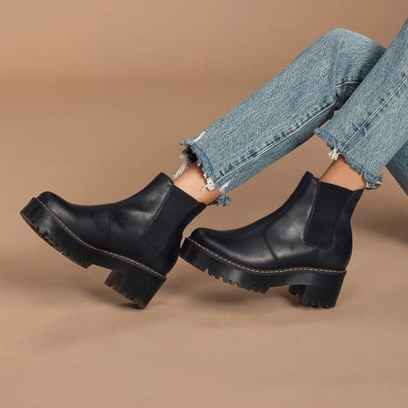Dr. Martens Shoes - Dr. Martens Rometty Black Wyoming Leather Platform Chelsea Boots 9